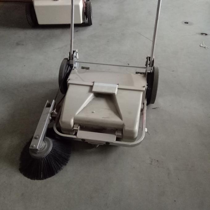 Manual Push Walk Behind Floor Sweeper , Floor Sweeping Cleaning Machine