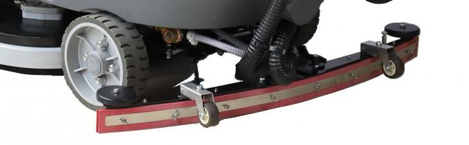 Simple Efficient Ride On Floor Scrubber Dryer With One Key Operated 0