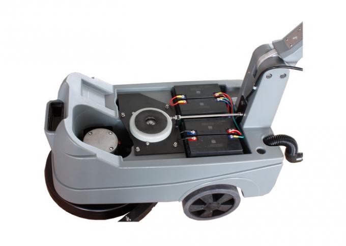 Eco Friendly Floor Scrubber Dryer Machine With Brush / USA Rubber Blade 0