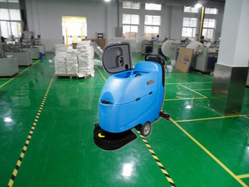 Fs20 Full Automatic Floor Scrubber , Hard Floor Cleaning Machines Stable Performance