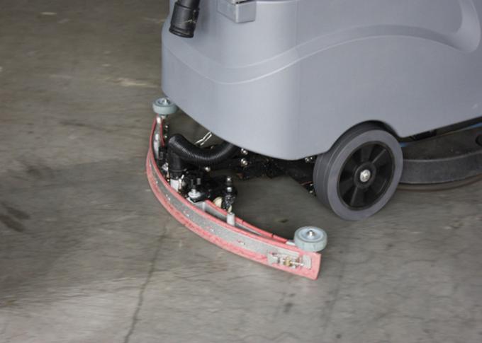 Exquisite DrIving Type Commercial Floor Cleaning Machines Battery Powered Hospital Use 0