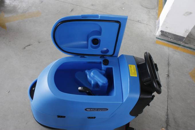 Fs20 Full Automatic Floor Scrubber , Hard Floor Cleaning Machines Stable Performance 0
