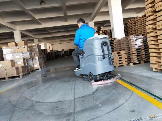 Small Recharged Ride On Compact Floor Scrubber Machine For Medium