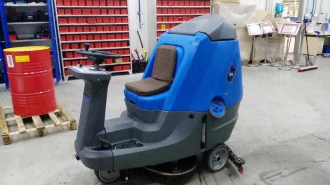 Airport Floor Scrubber Dryer Machine , Advance Battery Operated Ride On Floor Sweeper 1
