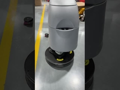 The rubber housing of the FS20W brush protects against wastewater splashes