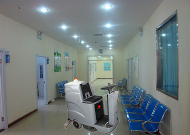 Exquisite DrIving Type Commercial Floor Cleaning Machines Battery Powered Hospital Use